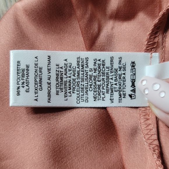 Express Cutout Shoulder Top Size M - Picture 8 of 8